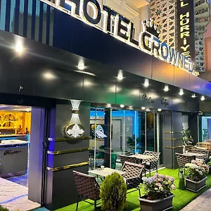 Hotel Crowned **